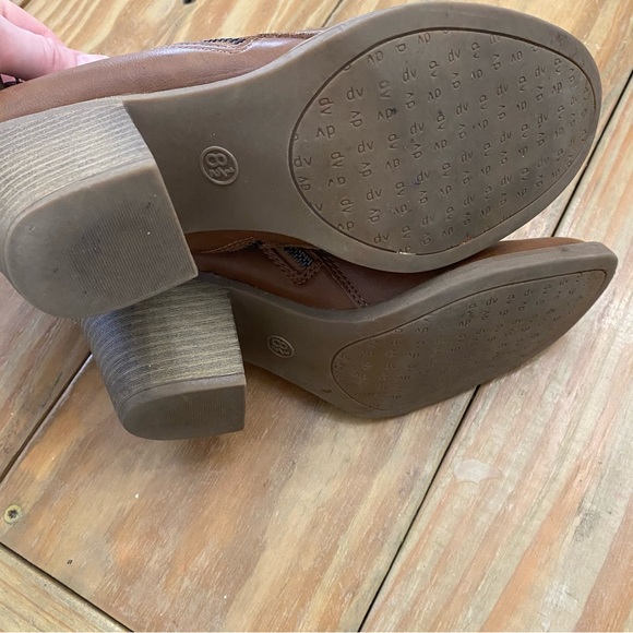 Dolce Vita Tan Ankle booties - Picture 6 of 6